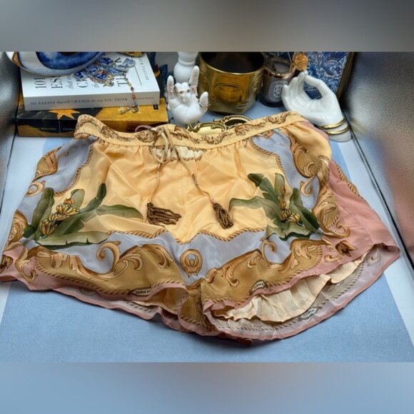 🆕 FARM Rio 🧿 NWOT Multicolor Banana Royalty Kaleidoscope Shorts, Sz L - Picture 13 of 16